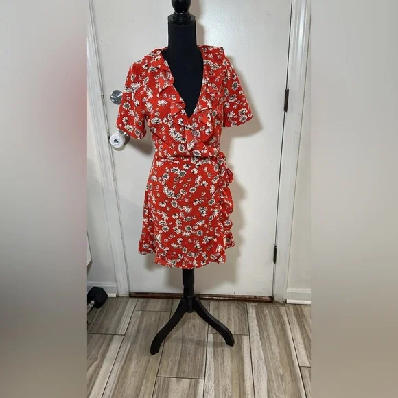 strapless open back dress TOPSHOP Sina Floral Mini Dress, Burgundy